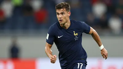 Bradley Barcola se dirige vers Liverpool : le Paris Saint-Germain fixe son prix à 120M€