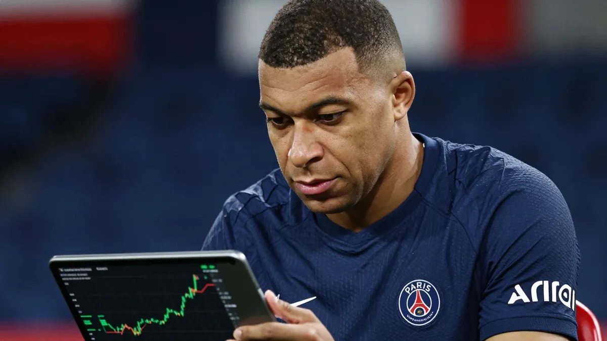 Paris Saint-Germain, the double European champion, recorded record sales of €334m this summer while spending €152m...