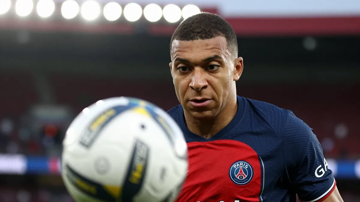 Le Paris Saint-Germain a terminé la première journée de Ligue 1 par un match nul 2-2 contre Rennes, grâce à un but de...