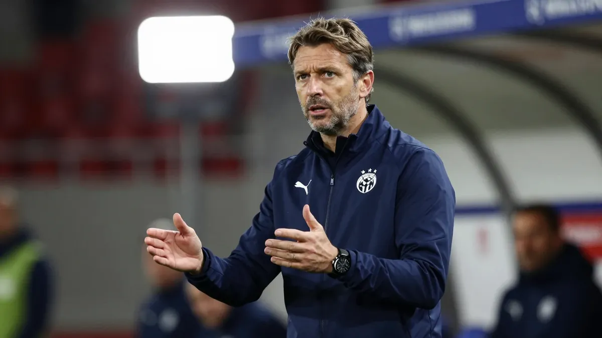 Paris Saint-Germain manager Luis Enrique has urged his team to reinvent themselves to target a third straight Champions...